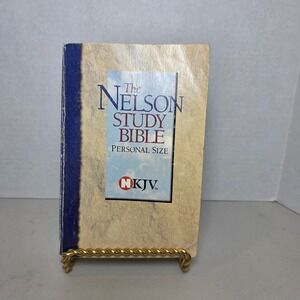 Nelson Study Bible Personal Size NKJV Paperback 1997 Thomas Nelson Concordance